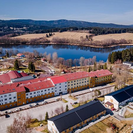 Private Luxury Apartments - Apartman G3 Frymburk Buitenkant foto