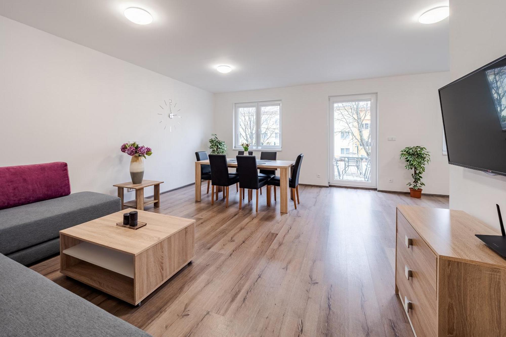 Private Luxury Apartments - Apartman G3 Frymburk Buitenkant foto